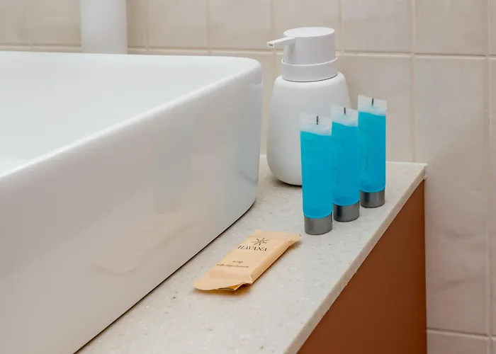 Na Okrzei Serce Pragi Chic By Bookinghost * Warsaw