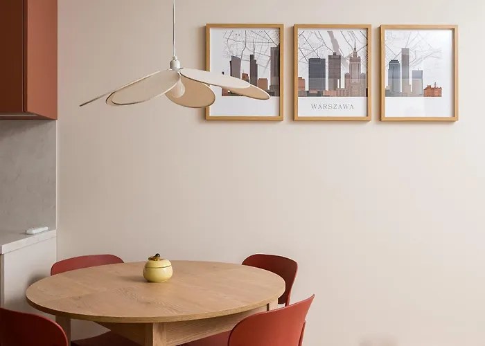 Na Okrzei Serce Pragi Chic By Bookinghost * Warsaw