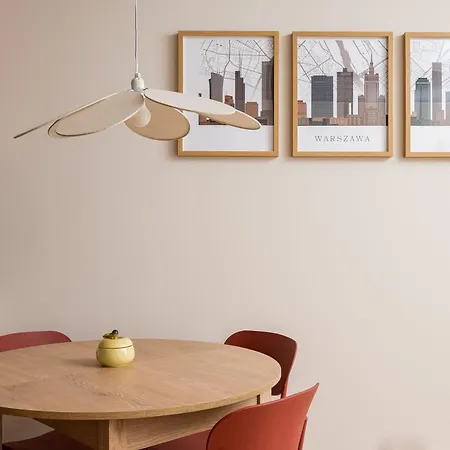 Na Okrzei Serce Pragi Chic By Bookinghost * Varšava