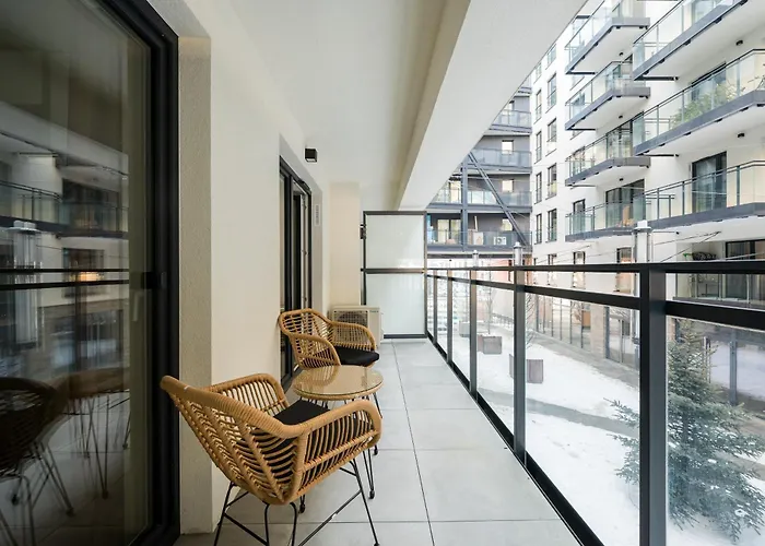 Na Okrzei Serce Pragi Chic By Bookinghost